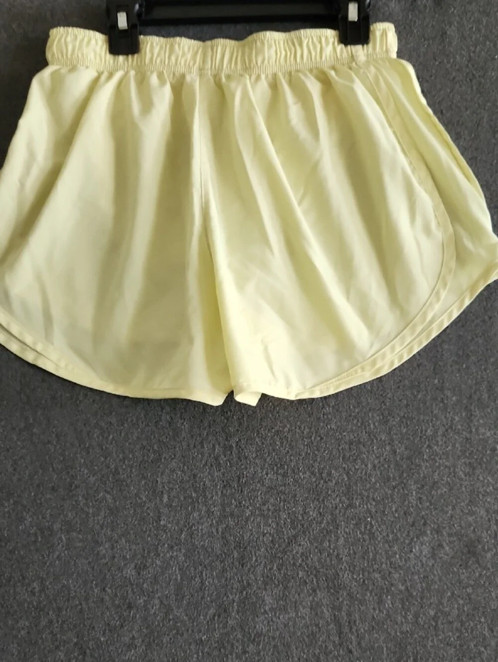 Nike Dri-Fit Womens Athletic Running Performance Shorts Lined Yellow Size Medium
